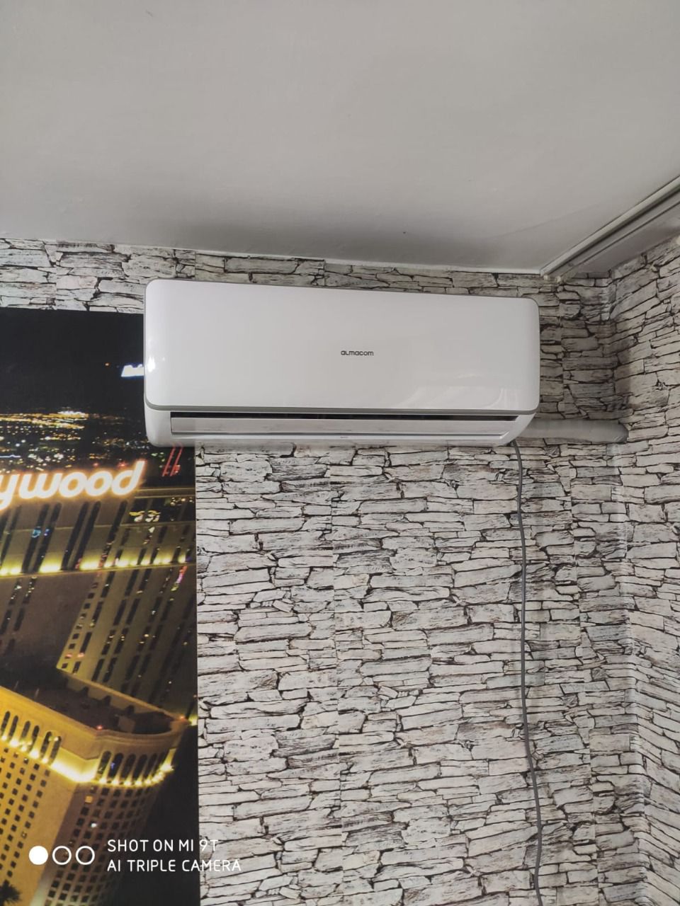 Стандартный монтаж кондиционера в квартире в Алматы